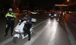 Adana'da trafik uygulamasında 126 sürücüye para cezası verildi