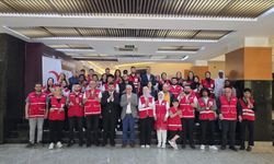 Adana'da Türk Kızılayın genç gönüllüleri etkinlikte buluştu