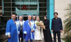 Akdeniz Üniversitesi'nde mezuniyet coşkusu İlahiyat Fakültesi ile başladı