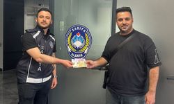 Alanya'da yolda bulunan 700 avro sahibine teslim edildi