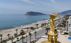 Alanya'daki otel 'Antik Roma' konseptiyle müze atmosferinde hizmet veriyor