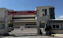 Antalya'da çıkan bıçaklı kavgada 1 kişi öldü