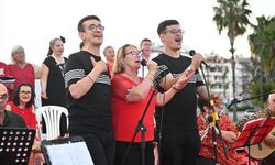 Antalya'da engelliler için sanat ve dayanışma etkinliği düzenlendi