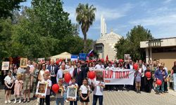 Antalya'daki Ruslar Zafer bayramlarını kutladı