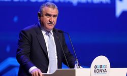 Bakan Bak: Konya'mızın 2026 yılı İİT Gençlik Başkenti unvanını büyük bir gururla taşıyacağına inanıyorum