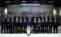 Cumhurbaşkanı Erdoğan Galatasaray Futbol Takımı'nı kabul etti