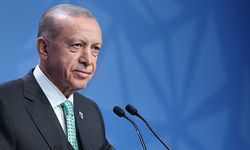 Cumhurbaşkanı Erdoğan'dan Galatasaray Başkanı Özbek ile teknik direktör Buruk'a tebrik telefonu