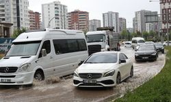 Diyarbakır'da sağanak etkili oldu