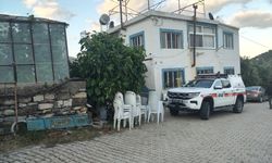 GÜNCELLEME - Mersin'de evde fenalaşmaları sonucu ölen 2 kardeşin cenazeleri defnedildi