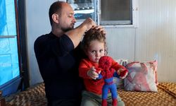 Hatay’da Lösemiyi Yenen Baba, Küçücük Oğluna Hem Anne Hem Baba Oldu