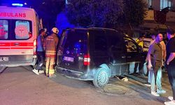 Hatay'da otomobil ile hafif ticari aracın çarpışması sonucu 4 kişi yaralandı