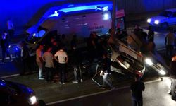 Kahramanmaraş'ta otomobil direğe çarptı: 1'i ağır 3 yaralı