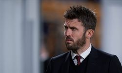 Manchester United, Michael Carrick ile sözleşme imzaladı