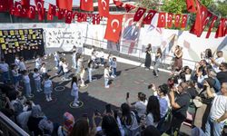 Mersin'de 'Anneler Günü' çocukların kahkahalarıyla kutlandı