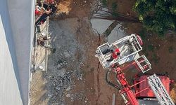 Mersin'de otel inşaatının 10. katında mahsur kalan 2 işçi kurtarıldı