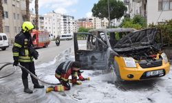 Mersin'de seyir halindeki araçta çıkan yangın söndürüldü