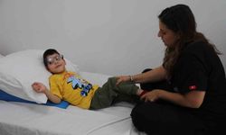 Minik Metehan, HBB'nin Desteğiyle Ayağa Kalktı