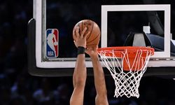 NBA play-off'larında Spurs, Thunder'ı yenerek seriyi 2-2 yaptı