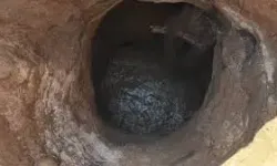 İskenderun'da Oluşan Çökmeler ve Dev Obruklar Neyin İşareti?