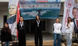 Samandağ Türkiye’nin Sörf Merkezi Oldu: Hataylı Sporcular Zirvede
