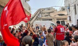 Türk Kızılay, Gazzeli çocuklara bayramlık kıyafet yardımı yaptı