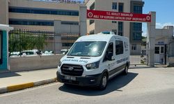 Antalya'da bariyere çarpan motosikletin sürücüsü hayatını kaybetti