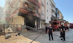 Antalya'da bir apartmanın depo kısmında çıkan yangın söndürüldü