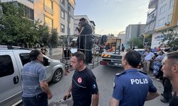 Antalya'daki ev yangınında dumandan etkilenen 10 kişiyi itfaiye kurtardı