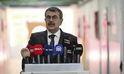 Bakan Tekin: Yaz aylarında çocuklarımızın bol bol kitap okumalarını, bu alışkanlığı edinmelerini öneriyorum