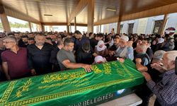 Denizli'deki otobüs kazasında ölen baba ile oğlunun cenazeleri Antalya'da defnedildi