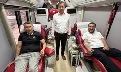 Eğitimcilerden Kızılay'a 200 ünite kan bağışı