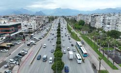 Gazi Bulvarı'nda trafik akışını rahatlatmak için çalışma başlatıldı
