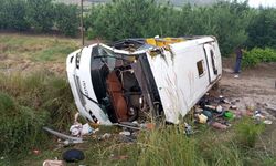 GÜNCELLEME - Isparta'da tur otobüsünün devrildiği kazada 5 kişi öldü, 25 kişi yaralandı