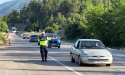 Isparta-Antalya kara yolunda jandarmadan kesintisiz denetim