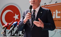 İYİ Parti Genel Başkanı Dervişoğlu, Karacaoğlan Kayısı, Kültür ve Sanat Festivali'ne katıldı