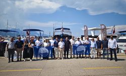 Kemer'de marina ve 5 yatta Mavi Bayrak dalgalanmaya başladı