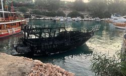 Mersin'de çıkan yangında 6 tekne kullanılamaz hale geldi