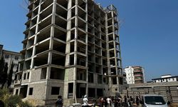 Mersin'de inşaattan düşen işçi hayatını kaybetti