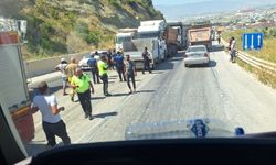 Narlıca Yolunda Korkutan Kaza: TIR ile Hafif Ticari Araç Çarpıştı