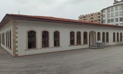 Osmaniye'de depremlerde hasar alan tarihi okulun restorasyonu tamamlandı