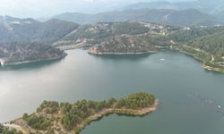 Sığla ormanlarıyla çevrili Karacaören baraj gölleri ziyaretçilerini büyülüyor
