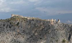 UNESCO listesindeki Anavarza Antik Kenti ziyaretçilerini ağırlıyor