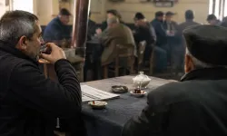 Sürekli Kahvehaneye Giden Eş Yüklü Miktarda Tazminat Ödeyecek!