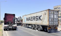 Alanya'da iki tırın çarpıştığı kazada 1 kişi yaralandı