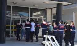 Antalya'da sosyal medya dolandırıcılığı iddiasıyla 4 şüpheli adliyeye sevk edildi