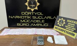 Erzin'de sentetik uyuşturucu bulunan otomobildeki 2 şüpheliye gözaltı
