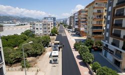 Kumluca'da Mimar Sinan Caddesi'nde sıcak asfalt çalışması tamamlandı