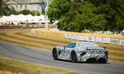 Lexus, LFA Concept ile Goodwood'da gösteri sürüşü yaptı