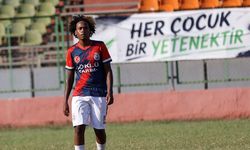 Sudanlı annenin Yörük oğlu Ahmet futbol kariyerinde ilerlemek istiyor