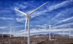 Yenilenebilir enerji geçen yıl 480 milyar dolarlık fosil yakıt maliyetinin önüne geçti